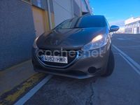Usado Peugeot 208 Active 68 CV (50 kW) 2012 Beige Utilitario
