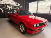 Usado BMW 318 140 CV (102 kW) 1990 Rojo Berlina