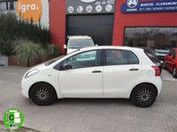 usado Toyota Yaris 1.3 5p. Luna