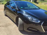 Usado Hyundai i40 116 CV (85 kW) 2017 Negro Berlina