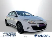 Begagnad Renault Mégane 110 HK (80 kW) 2010 Vit Sedan
