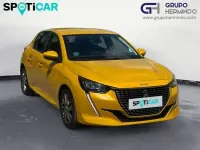 Usado Peugeot 208 Active 100 CV (73 kW) 2022 Amarillo Utilitario