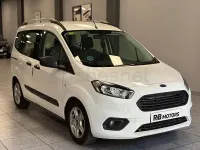Usado Ford Tourneo Courier Trend 100 CV (73 kW) 2018 Blanco Monovolumen