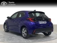 Usado Toyota Yaris Hybrid Active 116 CV (85 kW) 2025 Azul Berlina