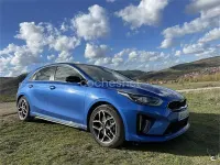 Usado Kia Ceed GT GT-Line 140 CV (102 kW) 2020 Azul Berlina