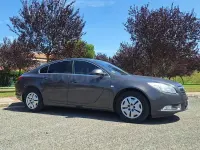 Usado Opel Insignia Selective 130 CV (95 kW) 2013 Gris / plata Berlina
