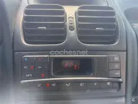 Usado Renault Laguna 115 CV (84 kW) 1994 Azul Utilitario