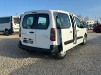 Usado Peugeot Partner Tepee Active 100 CV (73 kW) 2018 Blanco Monovolumen