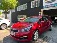 Usado Kia Ceed GT 90 CV (66 kW) 2017 Granate Berlina