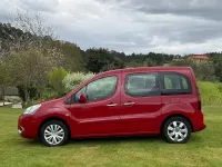Usado Citroën Berlingo Seduction 92 CV (67 kW) 2014 Rojo Monovolumen