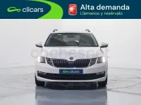Usado Skoda Octavia Ambition 130 CV (95 kW) 2019 Blanco Familiar