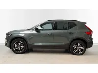 Usado Volvo XC40 Plus 163 CV (119 kW) 2025 Verde SUV