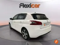 Usado Peugeot 308 Access 101 CV (74 kW) 2019 Blanco Berlina