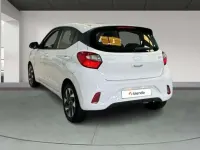 Używany Hyundai i10 67 KM (49 kW) 2024 Biały Hatchback