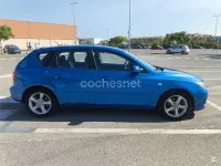 Usado Mazda 3 Active 105 CV (77 kW) 2005 Azul Berlina