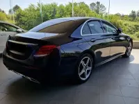 Usado Mercedes E220 194 CV (142 kW) 2019 Azul Berlina