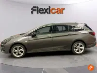 Usado Opel Astra Business 145 CV (106 kW) 2021 Gris Familiar