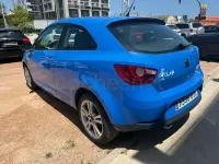 Usado Seat Ibiza Sport 100 CV (73 kW) 2008 Azul Berlina