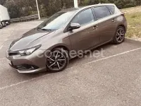 Usado Toyota Auris Hybrid Edition 136 CV (100 kW) 2019 Marrón Berlina