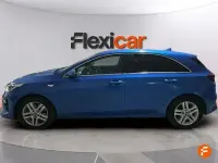 Begagnad Kia Ceed 120 HK (88 kW) 2021 Blå Halvkombi