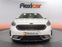 Begagnad Kia Niro 141 HK (103 kW) 2017 Vit SUV