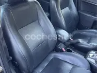 Usado Ford Mondeo Ghia 130 CV (95 kW) 2005 Negro Berlina