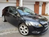 Usado Ford Focus Trend 115 CV (84 kW) 2008 Negro Berlina