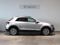 Usado VW T-Roc Life 150 CV (110 kW) 2024 Gris / plata SUV