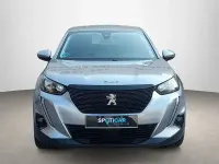 Usado Peugeot 2008 Active 101 CV (74 kW) 2021 Gris SUV