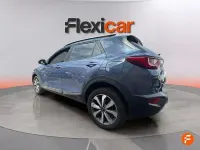 Usado Kia Stonic 100 CV (73 kW) 2025 Azul SUV
