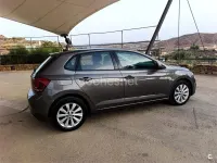 Usado VW Polo Advance 95 CV (69 kW) 2020 Gris / plata Utilitario