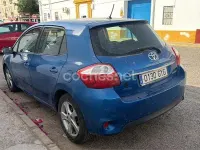 Usado Toyota Auris Active 90 CV (66 kW) 2010 Azul Utilitario