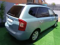 Usado Kia Carens 140 CV (102 kW) 2008 Azul Monovolumen