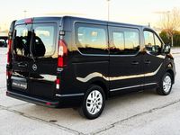 Usado Opel Vivaro S 145 CV (106 kW) 2017 Negro Monovolumen