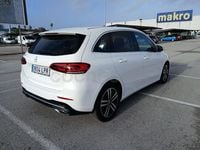 Usado Mercedes B180 116 CV (85 kW) 2021 Blanco Monovolumen