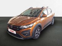 Usado Dacia Sandero Comfort 91 CV (66 kW) 2021 Naranja Utilitario