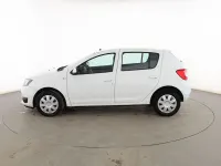 Usado Dacia Sandero Lauréate 90 CV (66 kW) 2016 Blanco Berlina