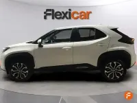 Usado Toyota Yaris Hybrid Active 116 CV (85 kW) 2024 Blanco