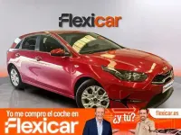 Usado Kia Ceed 136 CV (100 kW) 2023 Rojo Utilitario