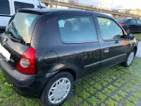 Usado Renault Clio II 75 CV (55 kW) 2006 Azul Berlina