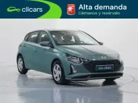 Usado Hyundai i20 84 CV (61 kW) 2025 Verde Utilitario