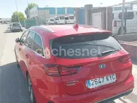 Usado Kia Ceed GT GT-Line 136 CV (100 kW) 2019 Rojo Familiar