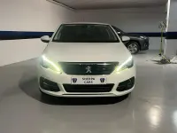 Usado Peugeot 308 Active 130 CV (95 kW) 2021 Blanco Berlina