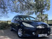 Usado Peugeot 307 110 CV (80 kW) 2005 Negro Familiar