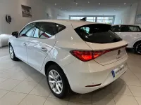 Usado Seat Leon Style 116 CV (85 kW) 2024 Blanco Berlina
