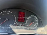Usado VW Golf Cabriolet 140 CV (102 kW) 2011 Gris / plata Descapotable