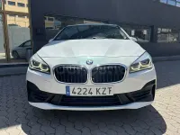 Käytetty BMW 225 Active Tourer iPerformance 224 HP (164 kW) 2019 Valkoinen Tila-auto