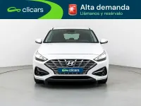 Usado Hyundai i30 120 CV (88 kW) 2024 Blanco Berlina