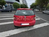 Usado VW Polo Trendline 75 CV (55 kW) 2005 Rojo Utilitario