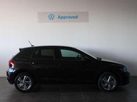 Usado VW Polo R-line 116 CV (85 kW) 2024 Negro Utilitario